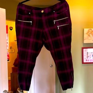 Torrid purple plaid women’s capri pants. Size 12R